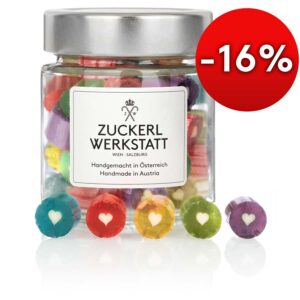 Handgemachte Bonbons mit Herzmotiven